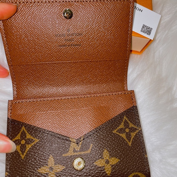Louis Vuitton monogram card holder - Picture 9 of 11